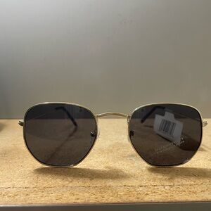 Gold trim aviator sunglasses